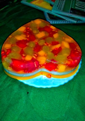 फ्रूट जेली केक (Fruit Jelly cake recipe In Hindi) रेसिपी मुख्य फोटो
