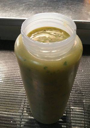 A picture of Salad Dressing.
