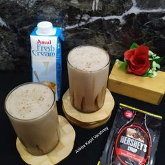 A picture of Hershey's chocolate & cocoa.