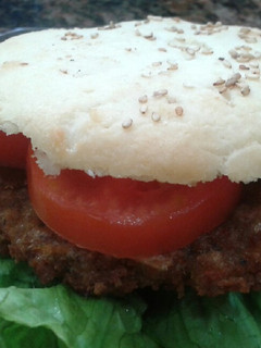 Una foto de Hamburguesas de lentejas y arroz: sin gluten, veganas y re-fáciles! 🍔