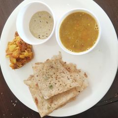 A picture of Rice aata instant dosa.