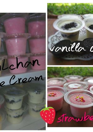 Foto resep es krim vanilla oreo dan strawberry