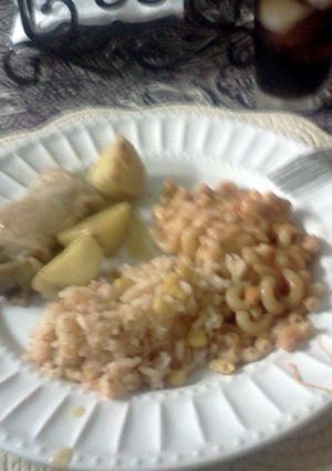 A picture of Cinnamon chicken with mushrooms & patatoes !.