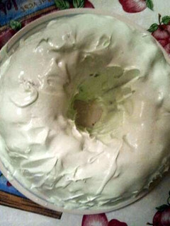 A picture of Whipped Pudding frosting.