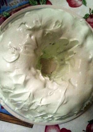 A picture of Whipped Pudding frosting.