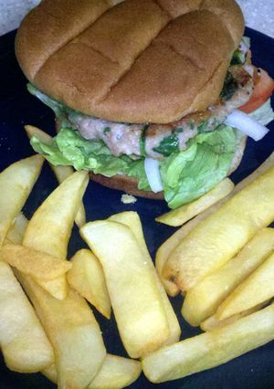 A picture of Chicken Spinach Burgers.