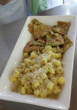Una foto de Fritata con papas parisinas