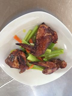 Una foto de Alitas crujientes al horno 