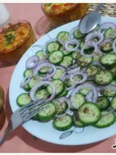 عکسی از دستور سالاد خیار و سماق