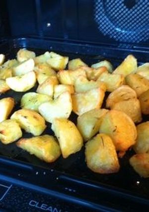 A picture of Herb Roasted Potatoes.
