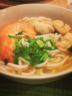 Hình của món Tom yam .
