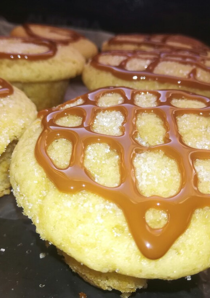 Una foto de Muffins de vainilla con dulce de leche
