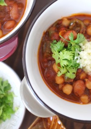 A picture of Homemade Vegetarian Chickpea and Kidney Bean Chili.