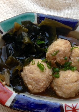A picture of Japanese Chicken Tsukune and Wakame Stew.