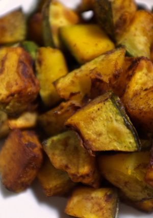 A picture of Roasted Winter Squash with Cinnamon and Nutmeg.
