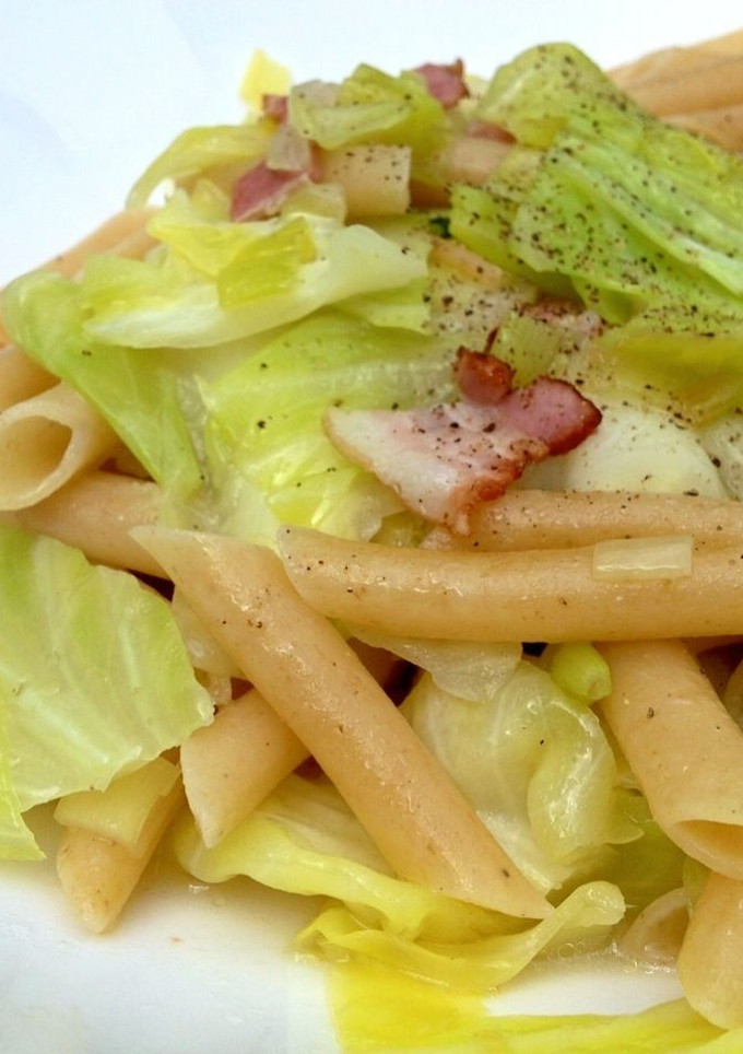 A picture of Spring Cabbage and Bacon Pasta.