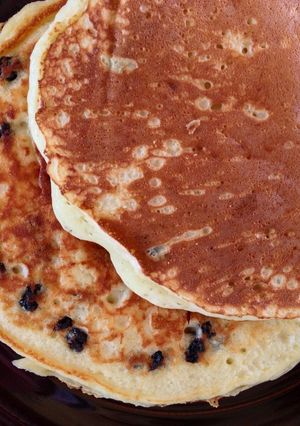 A picture of Blueberry Yoghurt Pancakes.