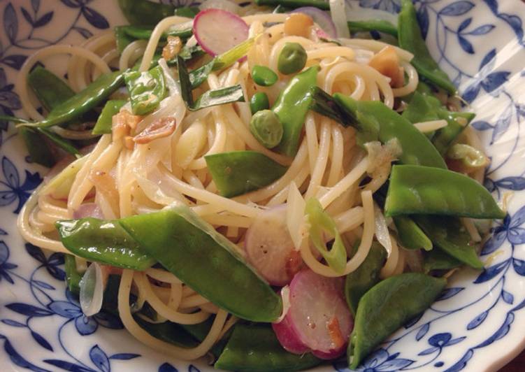 Recipe of Snow Pea Peperoncino Pasta in 32 Minutes for Young Wife