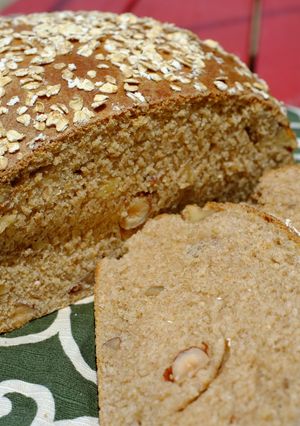 A picture of Nutty Whole Wheat Bread.