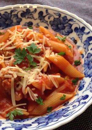 A picture of One-Pot Tomato Pasta with Fennel Sausage Meatballs.