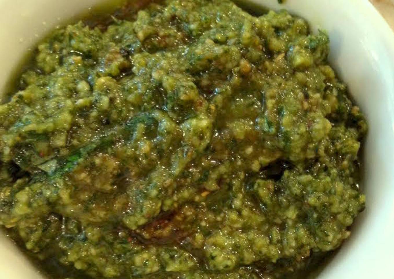 Creamy sauce for pesto pasta