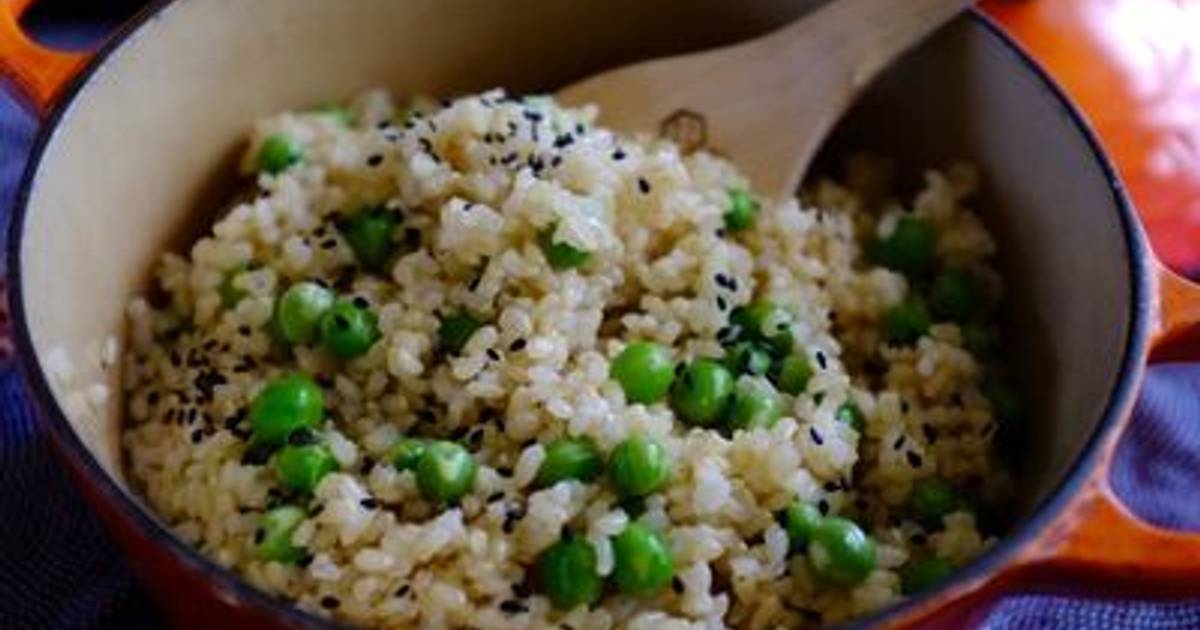 Brown Rice With Green Peas Recipe By Felice Cookpad