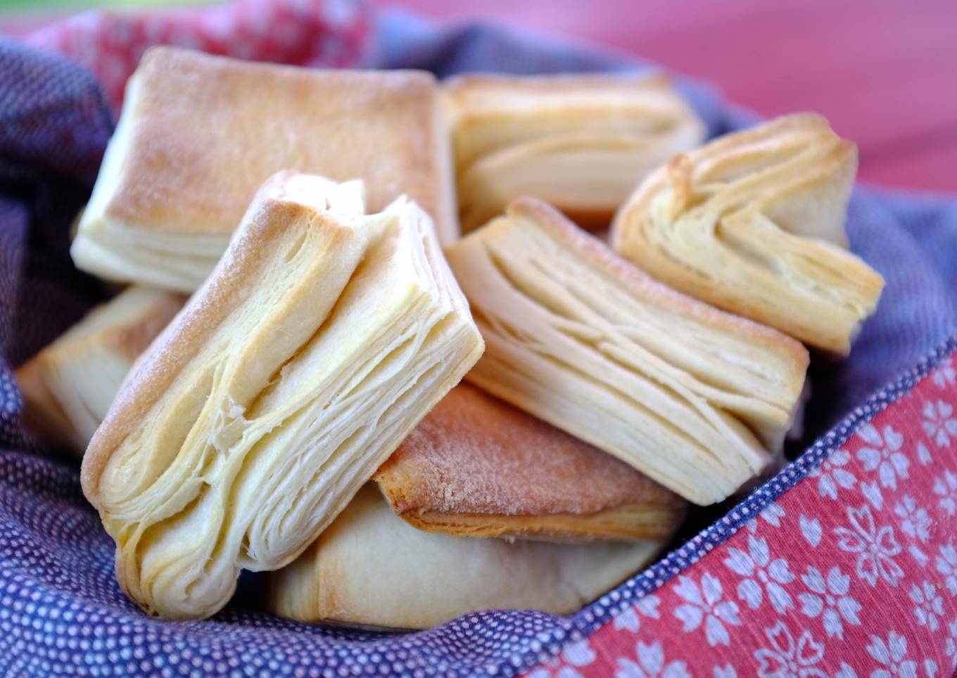 Flaky, Buttery Homemade Biscuits 