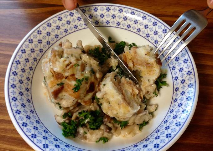 Semmelknödel (German Bread Dumplings)