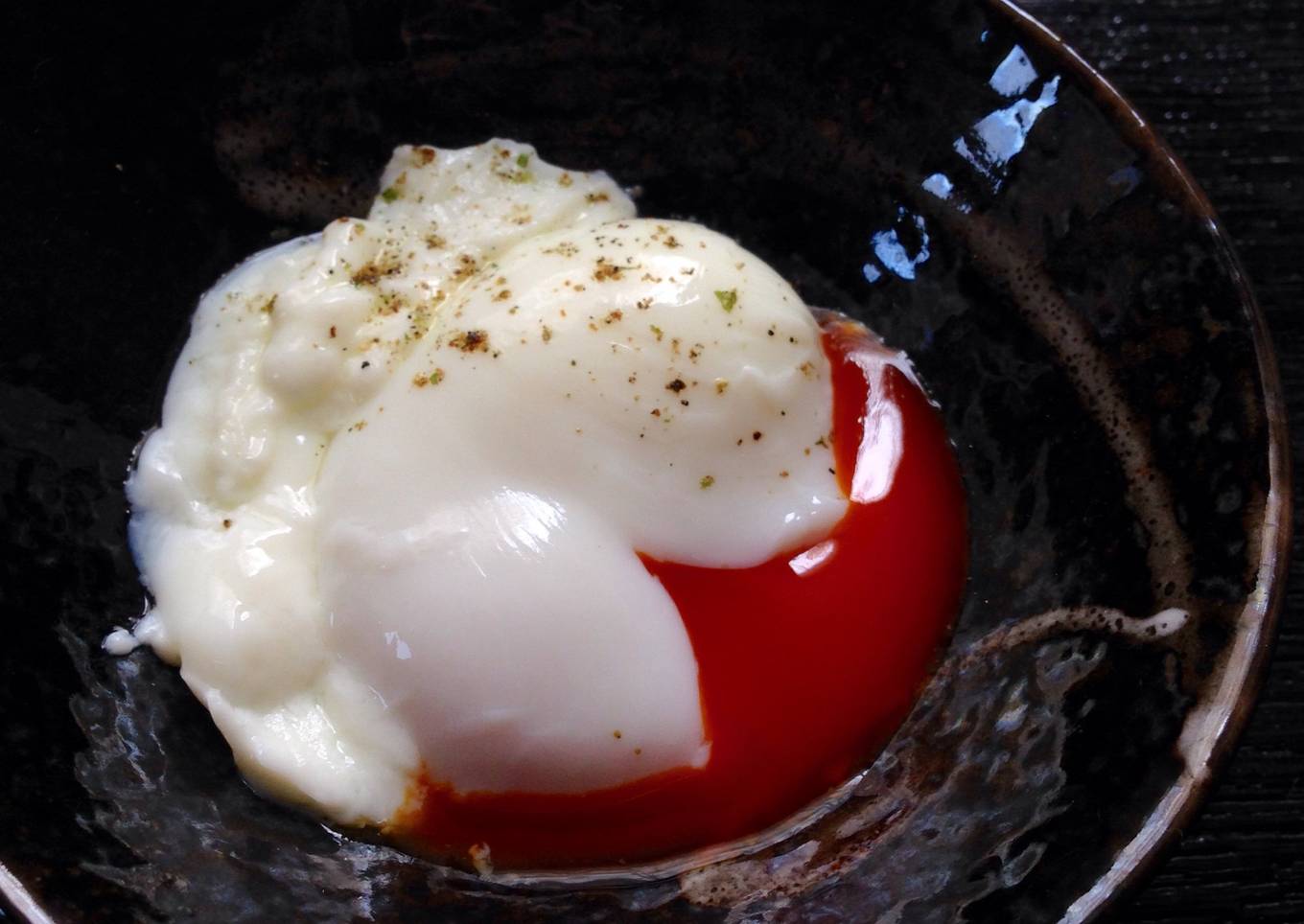 Onsen Tamago (Japanese-style "Poached" Eggs)