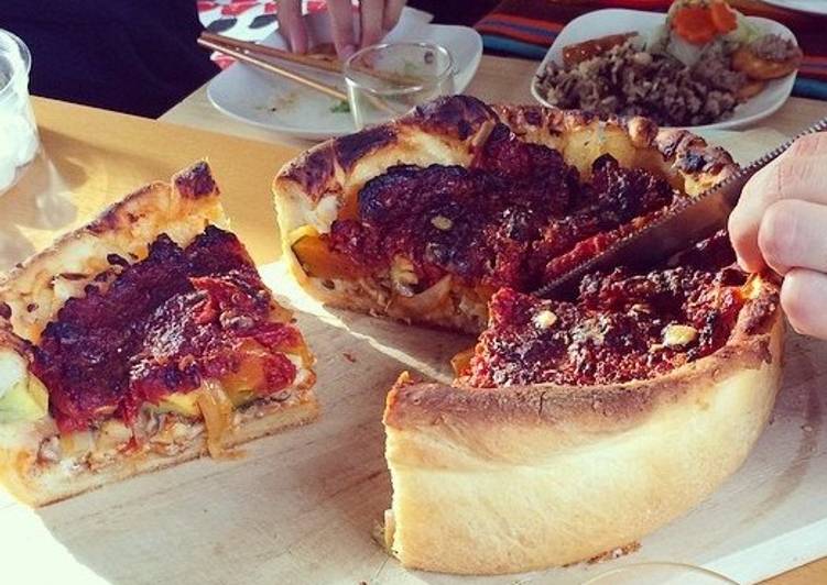 How to Prepare Ultimate Chicago-style Deep Dish Pizza