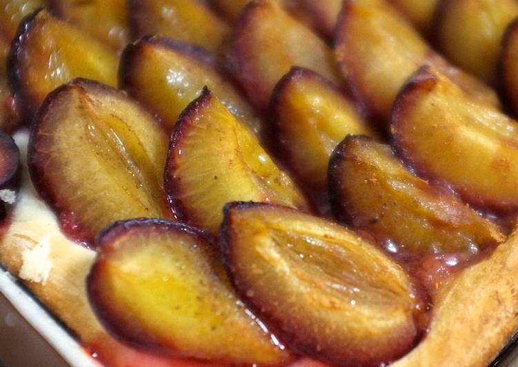 Simple Way to Prepare Ultimate Pflaumenkuchen / Zwetschgendatschi: German Plum Cake