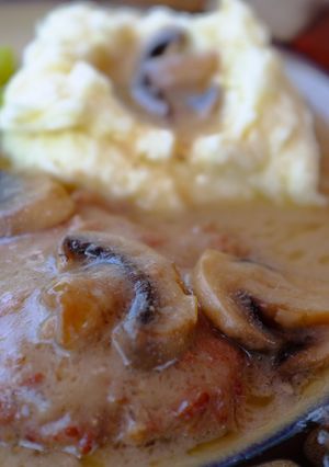 A picture of Baked Steaks in Mushroom Gravy.