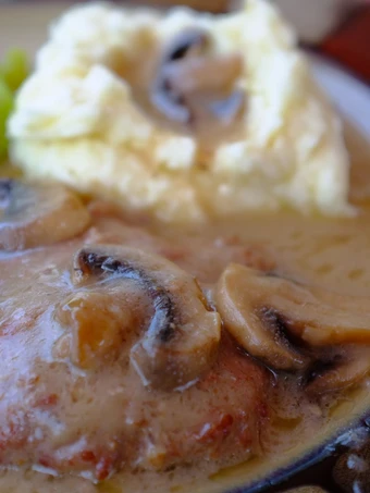 Recipe Baked Steaks in Mushroom Gravy the Delicious Can spoil the tongue