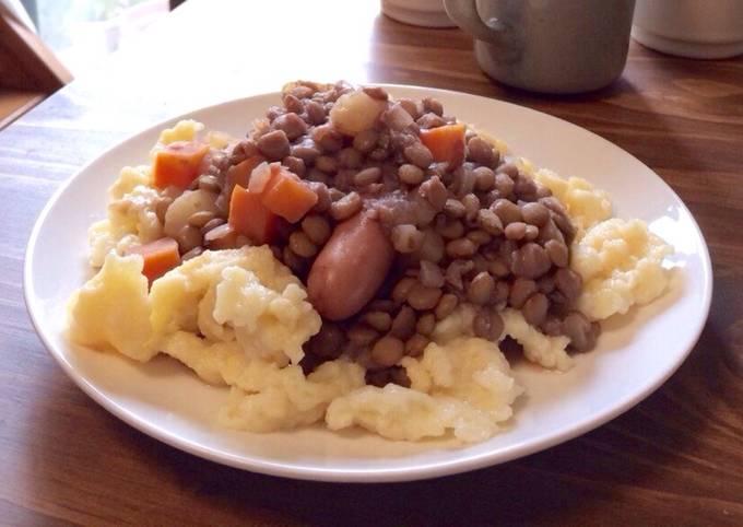 German Lentil Stew with Spätzle Noodles (Linsen mit Spätzle)