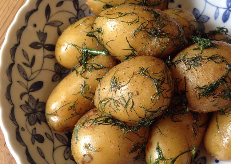 Easiest Way to Prepare Homemade Steamed Potatoes with Dill Butter