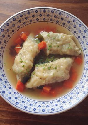A picture of Schwäbisch Maultaschen (Big, Fat German "Ravioli").
