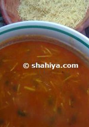 صورة لوصفة طريقة عمل الشوربة الجزائرية: حساء شعيرية باللحم