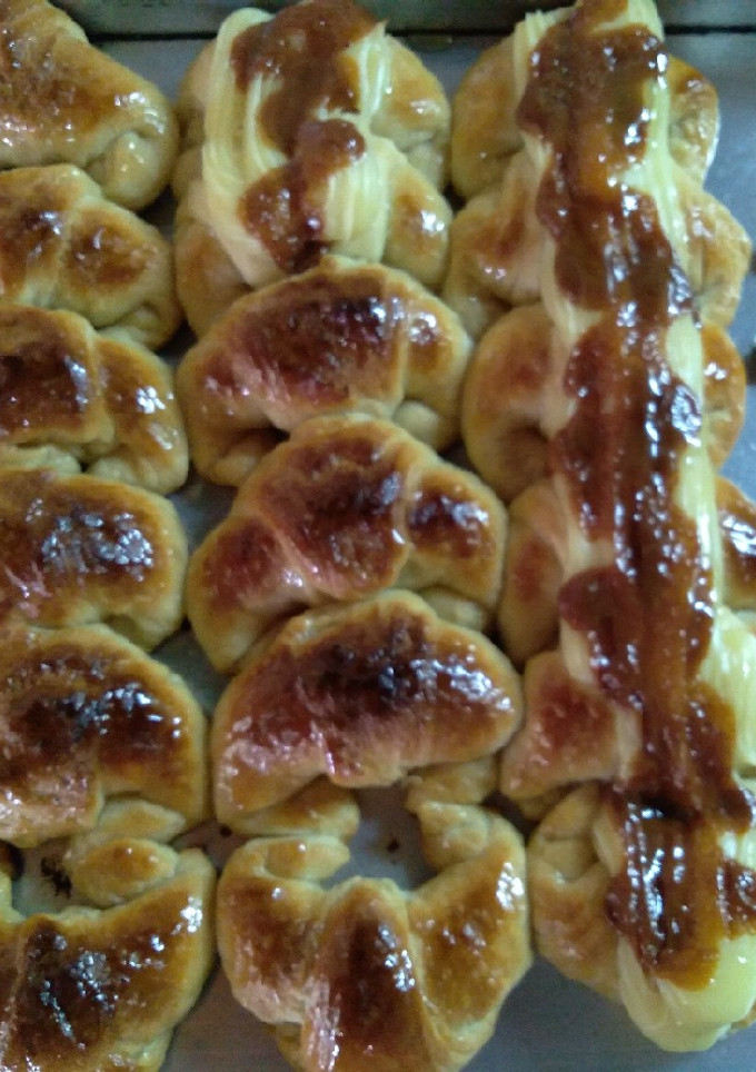 Una foto de Medialunas de manteca 🥐 😋