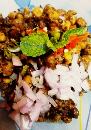 A picture of Kaaly channy ki Chaat.