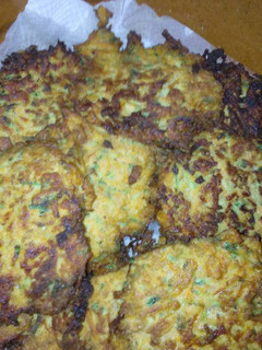 Una foto de TORTITAS DE ZANAHORIA C/ CALABAZA y CAMARÓN