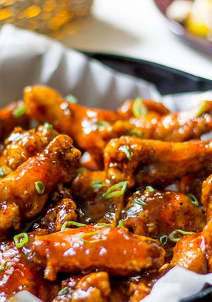 A picture of Peach Chipotle Honey Wings.