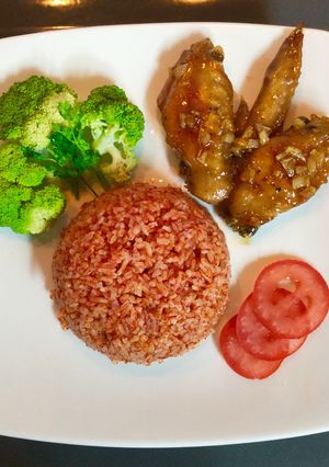 Hình của món Cơm gấc .
