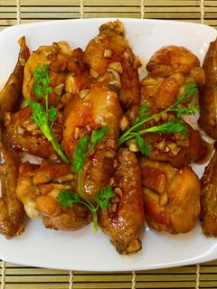 Hình của món Cánh gà chiên nước mắm.