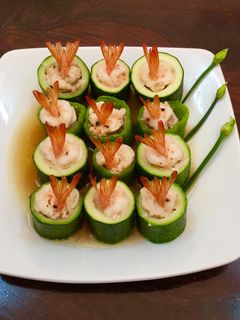 Hình của món Bí ngòi hấp tôm.