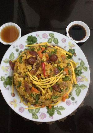 Hình của món Cơm chiên ngũ sắc.