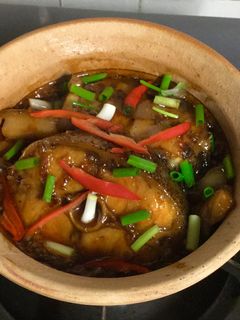 Hình của món Cá bớp kho tộ.