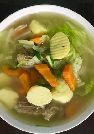 Hình của món Canh xương hầm rau củ.