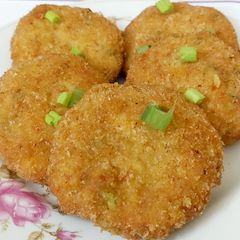 A picture of Chicken szechuan kebab.