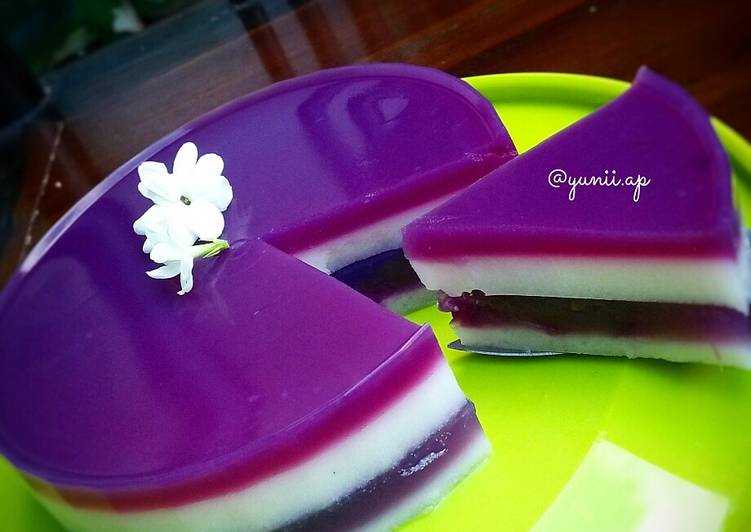 Puding ubi ungu lapis susu