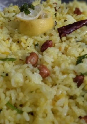 पुलियोरा- लेमन राइस (lemon rice recipe in hindi) रेसिपी मुख्य फोटो